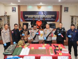 Kapolda Papua Sampaikan Penangkapan Pelaku Penyelundupan Senjata Untuk KKB di Puncak Jaya