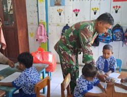 Babinsa Koramil 1805-01/Waisai Kawal Distribusi Program Makan Bergizi untuk Siswa SD di Raja Ampat