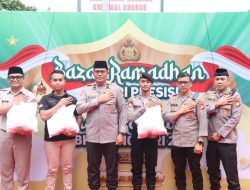 Polda Metro Jaya Gelar Bakti Sosial dan Bazar Ramadan, Ribuan Paket Sembako Dibagikan