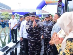 PANGLIMA KOLINLAMIL DAMPINGI KASAL LEPAS PEMUDIK JALUR LAUT DAN DARAT