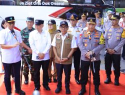 Tinjau Terminal Pulo Gebang, Kapolri Perintahkan Petugas Persiapkan Skema Rekayasa Lalu Lintas