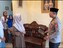 Kapolri Berikan Penghargaan Rekpro Bintara ke Daffa, Sepupu Almarhum Briptu Ghalib