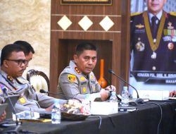 Kapolda Metro Jaya Pimpin Rapat Koordinasi Pengamanan Mayday Fiesta 2025, Imbau Masyarakat Jaga Kondusivitas
