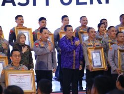 Menteri Rini Sampaikan Apresiasi Divisi Humas Polri Atas Penghargaan Zona Integritas