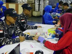 DONOR DARAH SERU SAMBIL WISATA DI KAPAL PERANG KRI BANDA ACEH-593