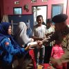 Peduli Korban Banjir Cipinang Melayu, Ditsamapta Polda Metro Jaya Salurkan Bantuan Makanan