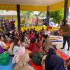 Polwan Polres Metro Bekasi dan Tim Psikologi Polda Metro Jaya Gelar Trauma Healing untuk Korban Banjir di Tambelang