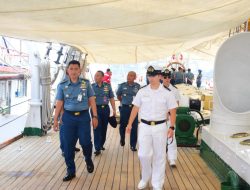 KAPAL LATIH AL CHILE CNS ESMERALDA OPEN SHIP DI KOLINLAMIL
