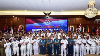 PANGLIMA KOLINLAMIL TERIMA KUNJUNGAN KEHORMATAN TARUNA KJK 2025 DAN DELEGASI ASEAN PLUS CADET SAIL (APCS)