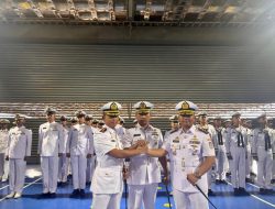 WUJUD REGENERASI KEPEMIMPINAN TNI AL, KOMANDAN KRI BANDA ACEH-593 RESMI DISERAHTERIMAKAN