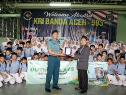 PELAJAR SMP ISLAM RUHAMA LABSCHOOL ANTUSIAS IKUTI WARSHIP TOUR DI KRI BANDA ACEH-593