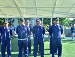 PANGKOLINLAMIL HADIRI PELEPASAN KONTINGEN TNI AL DALAM KEJUARAAN PIALA PANGLIMA TNI 2025