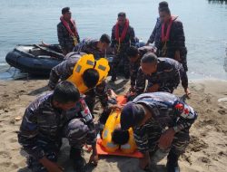 TINGKATKAN KESIAPSIAGAAN HADAPI BENCANA, SATLINLAMIL 3 GELAR LATIHAN SAR LAUT
