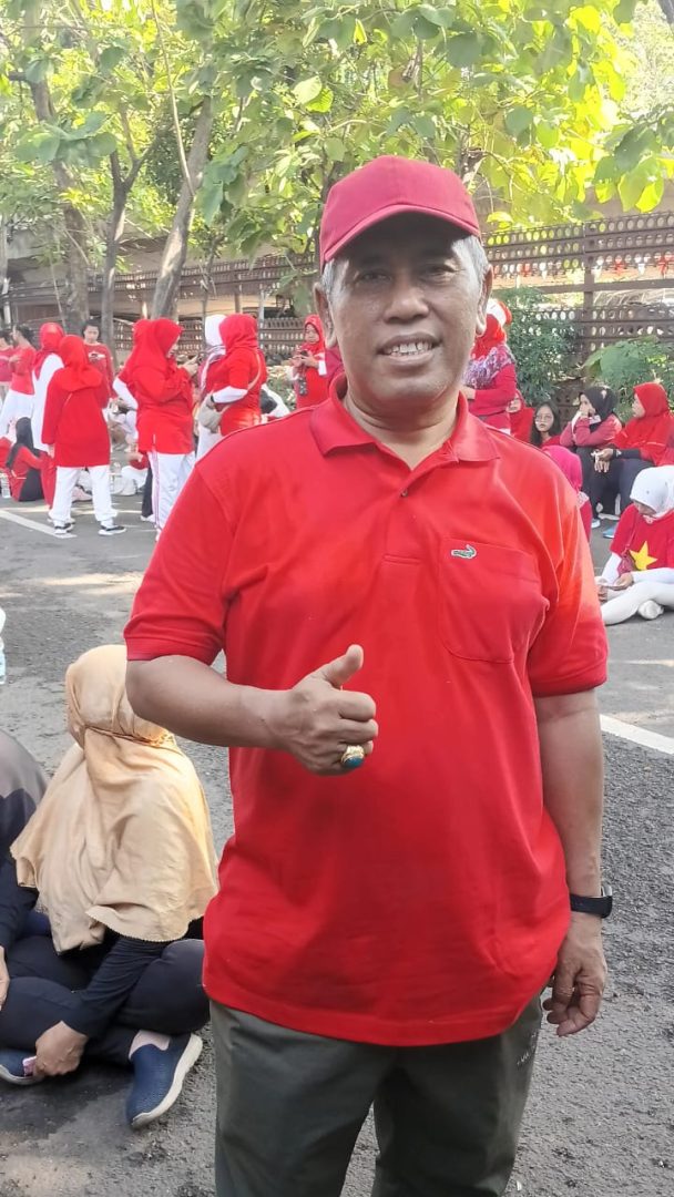 Ketua RW. 09 Dr. Sumardi M.Si