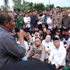 Guyub! Gubernur, Pangdam, dan Kapolda Lampung Duduk Lesehan Bersama Massa Aksi