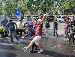 Siap Hadapi Ancaman, Polres Metro Bekasi Kota Gelar Simulasi Sispam Mako Skala Besar