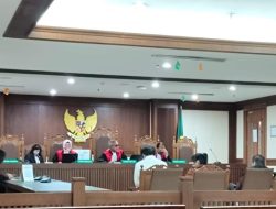 Hakim PN Jakarta Pusat Vonis Satu Keluarga Pengeroyokan Bekas Mantu PUTERI INDONESIA FAVORIT 2010