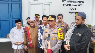 Kapolres Jaksel Tinjau SPPG Polri Pejaten, Pastikan Produksi Sesuai SOP Gizi Nasional