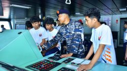 Kolinlamil Buka Wawasan Maritim Pelajar UPI Melalui Warship Tour Di KRI Teluk Calang-524