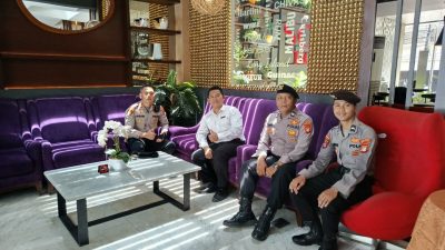 Satuan Pam Obvit Polres Metro Jaksel Tingkatkan Pengamanan di Sentra Ekonomi dan Perkantoran