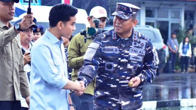 PANGKOLINLAMIL SAMBUT WAPRES GIBRAN RAKABUMING RAKA DI DERMAGA MAKO KOLINLAMIL TANJUNG PRIOK