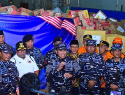TNI AL KERAHKAN KRI DAN TIM MEDIS KE ACEH, SUMUT, DAN SUMBAR UNTUK OPERASI KEMANUSIAAN