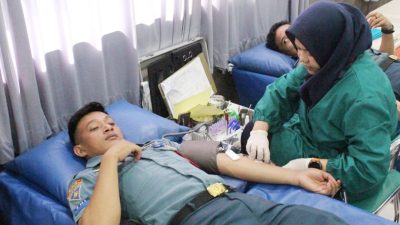 MENGABDI TANPA TEPI, SETETES DARAH UNTUK NEGERI, SATLINLAMIL 3 GELAR BAKTI SOSIAL DONOR DARAH SAMBUT HUT KE-5