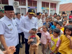 Menko Polkam Pastikan Negara Hadir Membantu Korban Bencana di Sumbar