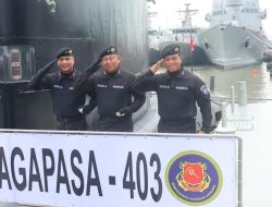 PANGKOLINLAMIL TERIMA PENGHARGAAN BREVET HIU KENCANA SEBAGAI BUKTI JASA PENGABDIAN UNTUK SAMUDERA INDONESIA