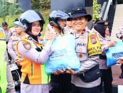 Polda Sumbar Lepas Ratusan Paket Bantuan untuk Lima Titik Bencana di Kota Padang