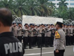 Polda Metro Jaya Kerahkan 6.403 Personel untuk Pelayanan Aksi Unras di Jakarta