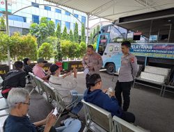 Itwasda Polda Metro Jaya Sosialisasikan SP4N-Lapor di Samsat Keliling Jaksel