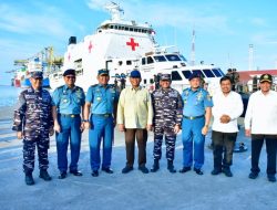 PANGKOLINLAMIL SAMBUT KEDATANGAN WAMEN KKP DI DERMAGA KOLINLAMIL