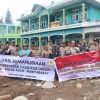 Peduli Pascabencana, Polres Bener Meriah Gotong Royong Bersihkan Dayah Terpadu Bustanul Ulum