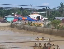 Meski Dengan Risiko Pendaratan, Helikopter Poludara Baharkam Polri Berhasil Dropping Logistik Bantuan ke Aceh Tamiang