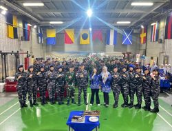 PERINGATI HUT KOWAL, KRI BANJARMASIN-592 GELAR AKSI DONOR DARAH