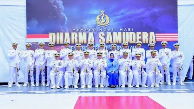 PANGKOLINLAMIL HADIRI UPACARA HARI DHARMA SAMUDERA DI ATAS KRI DR. RADJIMAN WEDYODININGRAT-992
