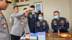 Polda Jabar Pastikan Makanan Aman Dikonsumsi bagi Warga Terdampak Banjir di Karawang