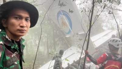 Lima Hari Berjibaku Dengan Kerasnya Alam Bulusaraung, TNI AD Temukan Black Box ATR 42-500