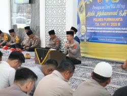 Peringati Isra Mi’raj, Polres Purwakarta Teguhkan Iman dan Kepedulian Sosial Personel Polri