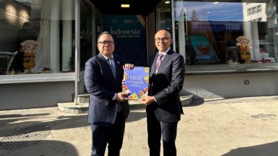 Buku “Rasa Bhayangkara Nusantara” Versi Bahasa Inggris Hadir di WEF Swiss 2026, Perkuat Diplomasi Presiden