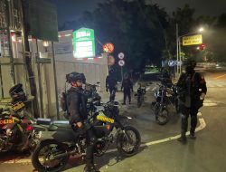 Patroli Dini Hari Brimob–Polres Jaktim Amankan Sajam, 11 Remaja Diduga Hendak Tawuran