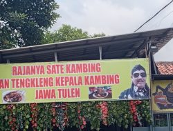 Singgah di Jakarta Timur, Menemukan Sate dan Tengkleng Jawa yang Masih Setia pada Asalnya