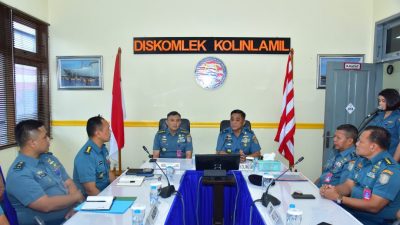 INSPEKTUR KOLINLAMIL PIMPIN TAKLIMAT AWAL AUDIT KINERJA ITKOLINLAMIL TA 2026 DISKOMLEK DAN DISHARKAP KOLINLAMIL