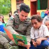 Personel Ops Damai Cartenz 2026 Hadirkan Keceriaan Lewat Belajar dan Bermain Bersama Anak Taman Baca Koya Tengah