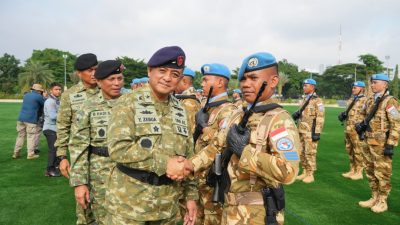 INSPEKTUR KOLINLAMIL HADIRI PENYAMBUTAN SATGAS MTF TNI KONTINGEN GARUDA XXVIII-P/UNIFIL TA 2024/2025