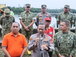 Kompak, TNI-Polri-Warga Jakarta bersih-bersih Waduk Cincin Papanggo; Pangdam dan Kapolda Turun Langsung