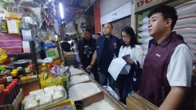 Satgas Saber Polda Metro Jaya Cek Harga dan Ketersediaan Bapokting di Pasar Jakarta Barat Jelang Idul Fitri