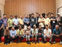 Satgas Ops Damai Cartenz Perkuat Sinergi dengan Wartawan Mimika Lewat Silaturahmi dan Buka Puasa Bersama