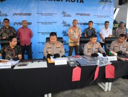 Polres Metro Bekasi Kota Ringkus Penarik Motor Paksa di Narogong, 4 Pelaku Masih Buron